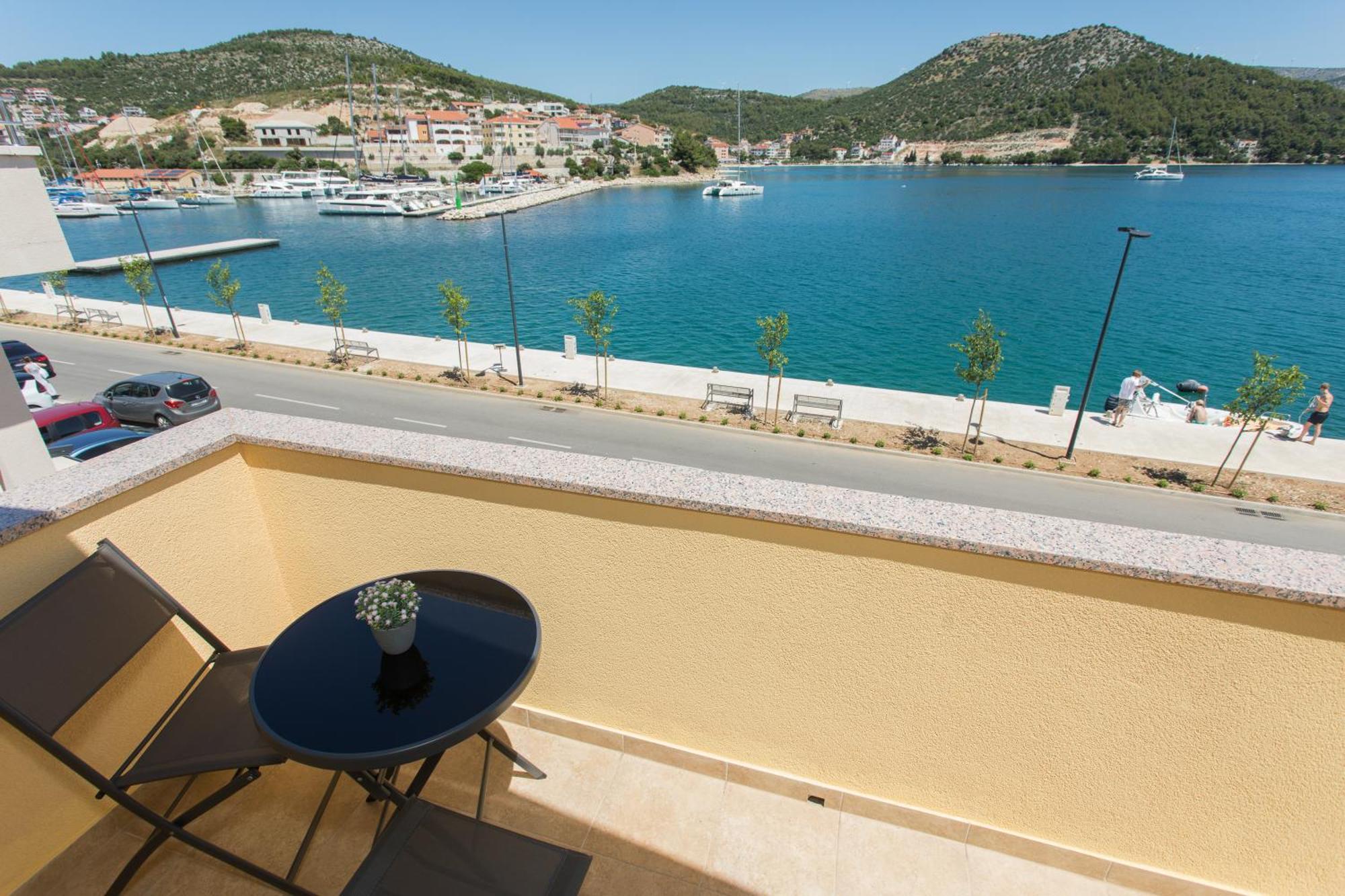 Beach Apartments Mediteran Marina Dış mekan fotoğraf